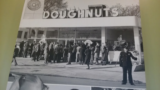 Bakery «Krispy Kreme Doughnuts», reviews and photos, 9870 Liberia Ave, Manassas, VA 20110, USA