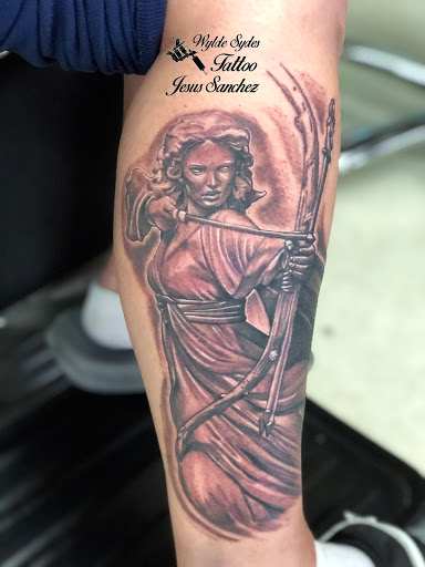 Explore half sleeve tribal tattoo ideas, creative tattoo ideas in San Diego, available at Wylde Sydes Tattoo & Body Piercing