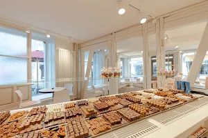 Weber & Weiss Konditorei Patisserie Chocolaterie image