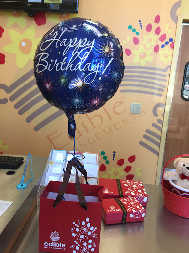 Gift Shop «Edible Arrangements», reviews and photos, 100 Main St, Middletown, CT 06457, USA
