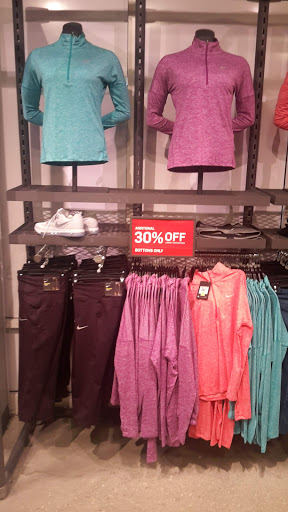 Clothing Store «Nike Factory Store», reviews and photos, 10801 Corkscrew Rd D-177, Estero, FL 33928, USA