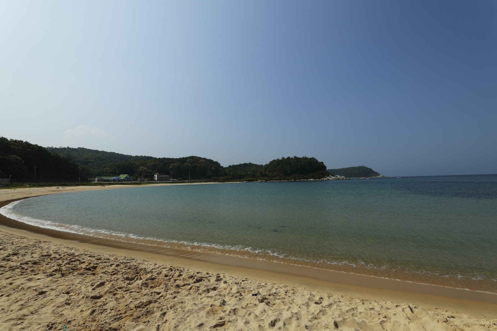 Photo de Machajin Beach - endroit populaire parmi les connaisseurs de la détente