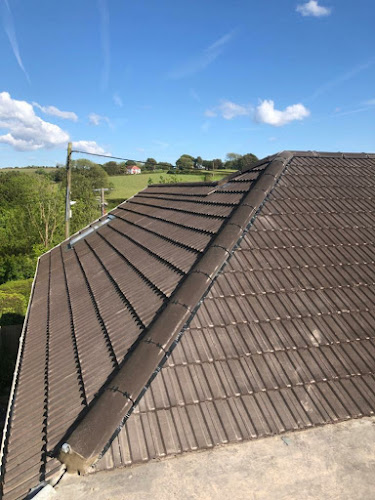 RJ Roofing Carmarthenshire - Construction company