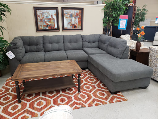 Furniture Store «Major Discount Furniture», reviews and photos, 504 Henslee Dr, Dickson, TN 37055, USA