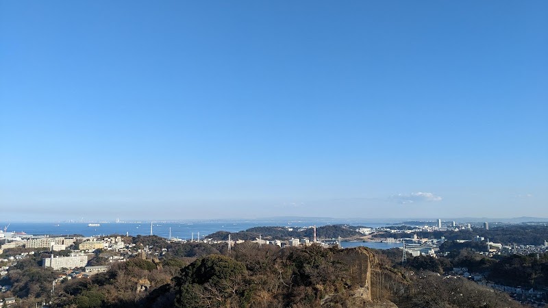 鷹取山公園展望台