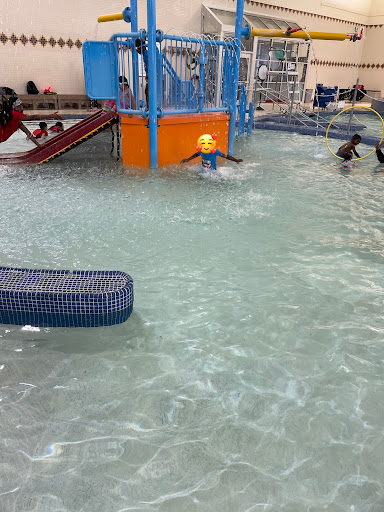 Recreation Center «Claude Moore Recreation Center», reviews and photos, 46105 Loudoun Park Ln, Sterling, VA 20164, USA