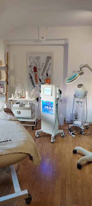 Geraldine Walters Advanced Skincare & Training - Geraldine Walters Advanced Skincare & Training