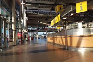 Sonnenklartv am Flughafen Rostock Laage