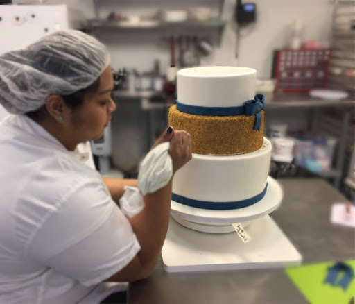 Dessert Shop «Frost Bake Shop Collierville», reviews and photos, 1016 W Poplar Ave #107, Collierville, TN 38017, USA