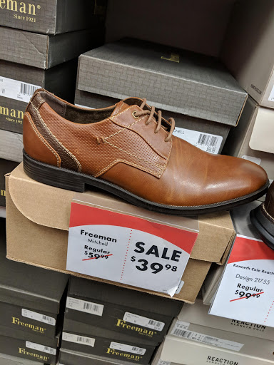 Shoe Store «Shoe Carnival», reviews and photos, 3408 S Glenstone Ave, Springfield, MO 65804, USA