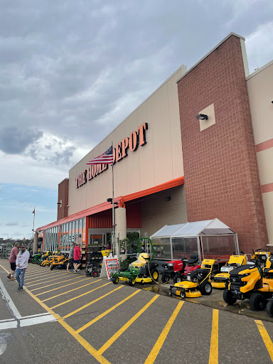 The Home Depot, 2425 E Springs Dr, Madison, WI 53704, USA, 