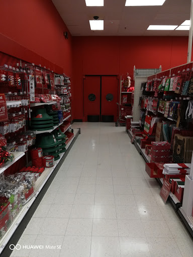 Department Store «Target», reviews and photos, 3050 N Lewis Ave, Waukegan, IL 60087, USA