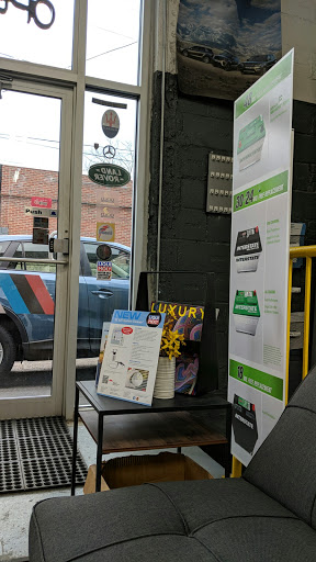 Auto Body Shop «Alewife Automotive Center & Hanson & Tilton Collision Werks», reviews and photos, 10 Sunnyside Ave, Arlington, MA 02474, USA