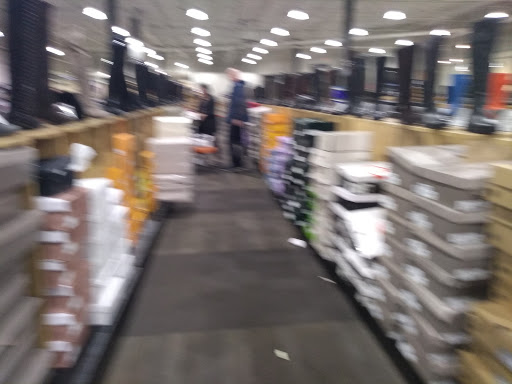 Shoe Store «DSW Designer Shoe Warehouse», reviews and photos, 1 Walden Galleria, Buffalo, NY 14225, USA