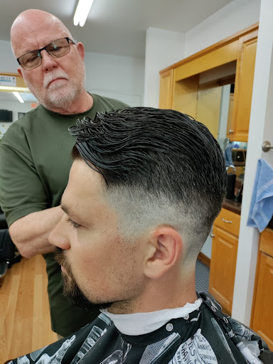 Barber Shop «Eagles Nest Barbershop», reviews and photos, 61 Eagles Nest Rd, Waynesville, NC 28786, USA