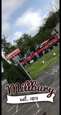Direnzo Towing & Recovery - Photo 9 - Car repair in Millbury, MA, Worcester