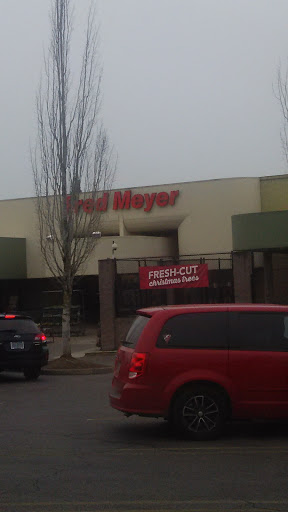 Grocery Store «Fred Meyer», reviews and photos, 11425 SW Beaverton Hillsdale Hwy, Beaverton, OR 97005, USA