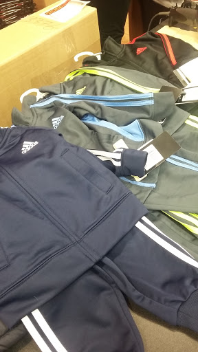 Clothing Store «Burlington Coat Factory», reviews and photos, 18000 Vernier Rd, Harper Woods, MI 48225, USA