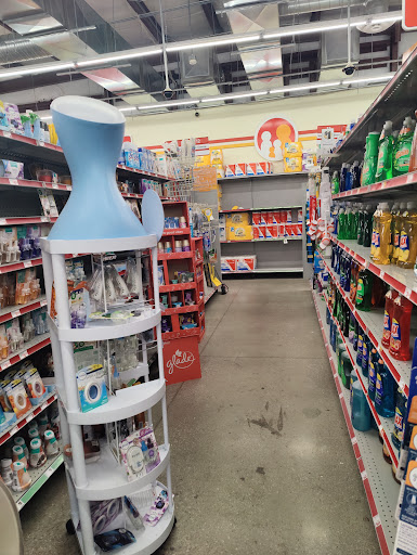Dollar Store «Family Dollar», reviews and photos, 400 Oberlin Rd, Elyria, OH 44035, USA