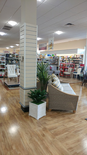 Department Store «T.J. Maxx & HomeGoods», reviews and photos, 2314 Remi Dr, Melbourne, FL 32940, USA