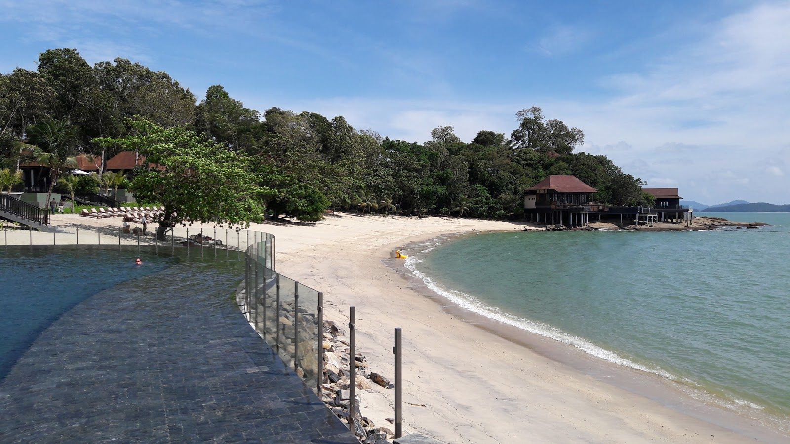 Langkawi natural Beach'in fotoğrafı çok temiz temizlik seviyesi ile