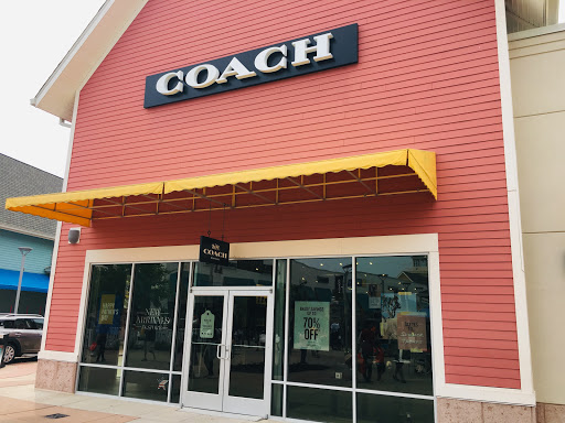 Clothing Store «Coach», reviews and photos, 1 Premium Outlet Blvd #201, Tinton Falls, NJ 07753, USA