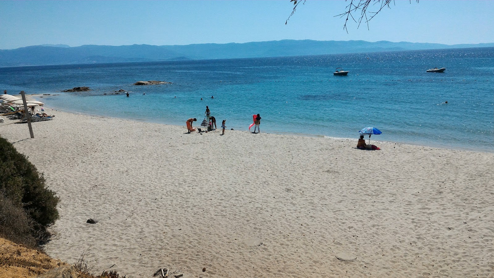 Foto di Spiaggia di Ariadne con molto pulito livello di pulizia