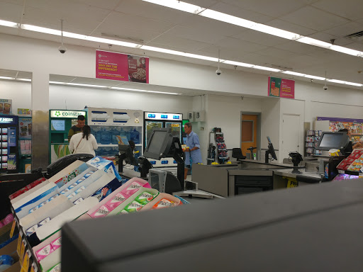 Grocery Store «Fresco y Más», reviews and photos, 3701 NW 7th St, Miami, FL 33126, USA