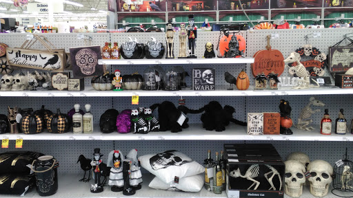 Grocery Store «Meijer», reviews and photos, 3320 W Shore Dr, Holland, MI 49424, USA