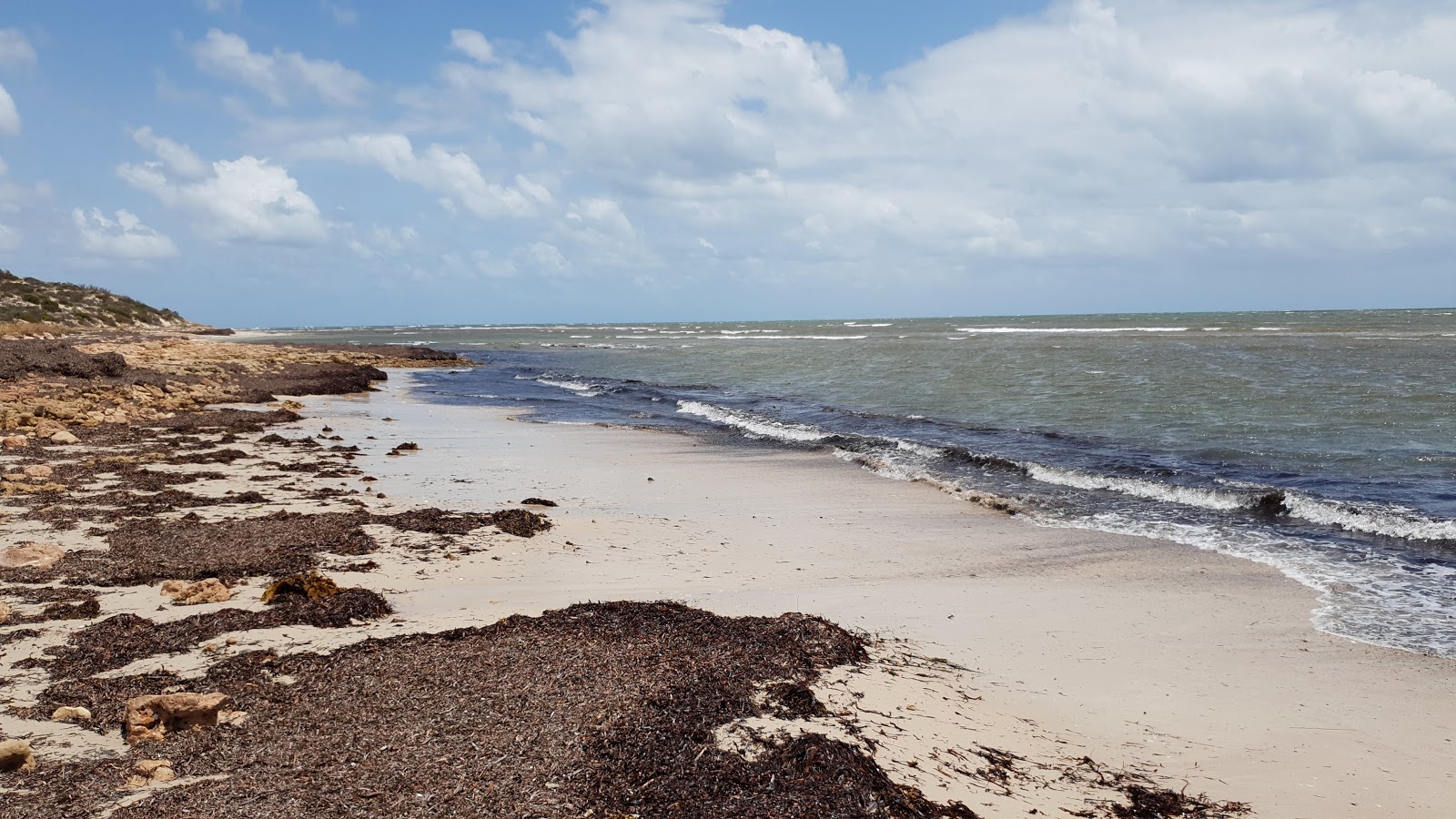 Foto av The Gap Beach - populär plats bland avkopplingskännare