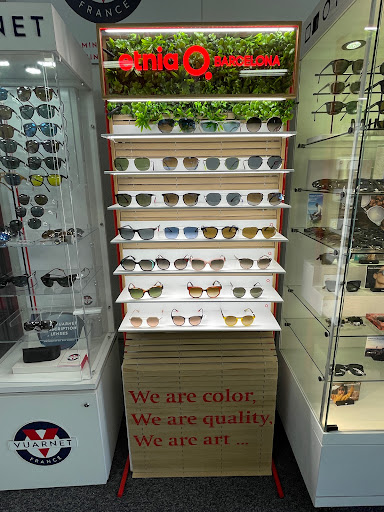 Sunglasses Store «Sunglass & Optical Warehouse», reviews and photos, 3450 Kurtz St, San Diego, CA 92110, USA