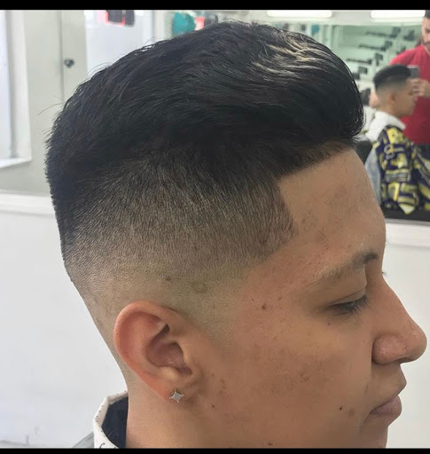 Barber Shop «Gonzalez Barber Shop», reviews and photos, 1845 N Bay Rd, Miami Beach, FL 33139, USA