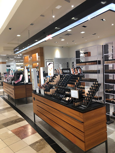Cosmetics Store «MAC Cosmetics - Belk», reviews and photos, 2064 Sam Rittenberg Blvd, Charleston, SC 29407, USA