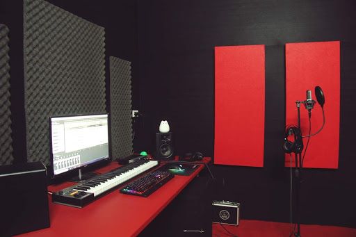 Deelie Production - PHÒNG THU ÂM