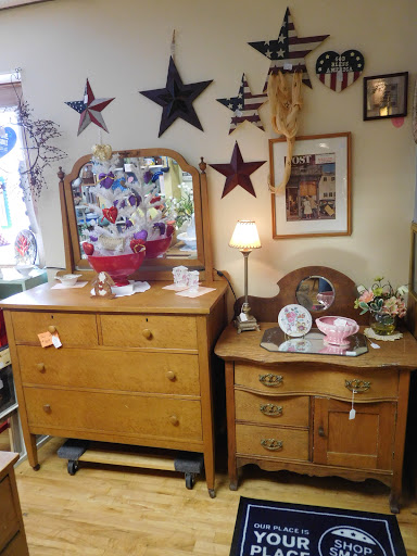 Antique Store «Antiques & Rusty Relics», reviews and photos, 3570 Fancher Rd, Holley, NY 14470, USA