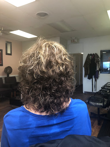 Beauty Salon «Hair Expressions», reviews and photos, 149 Belleview Ave, Orange, VA 22960, USA