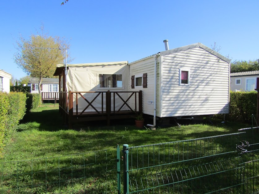 Camping de BROU - Parc de Loisirs à Brou