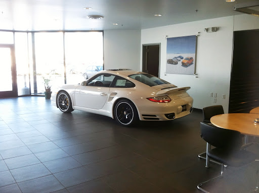 Car Dealer «Valley Imports Inc», reviews and photos, 402 40th St S, Fargo, ND 58103, USA