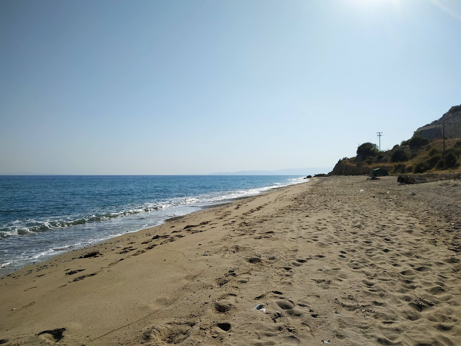 Foto di Coyota's beach con una superficie del sabbia bianca