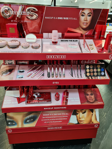 Cosmetics Store «SEPHORA», reviews and photos, 55 Parsonage Rd, Edison, NJ 08837, USA