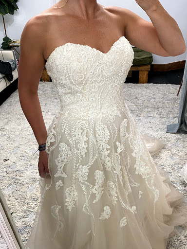 Bridal Shop «Urban Bridal Shop», reviews and photos, 15495 S Quivira Rd, Overland Park, KS 66221, USA