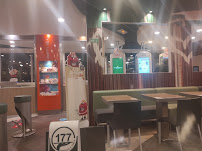 Atmosphère du Restauration rapide McDonald's à Juvignac - n°5