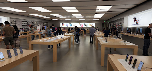 Shopping Mall «Quaker Bridge Mall», reviews and photos, 3320 Brunswick Pike, Lawrenceville, NJ 08648, USA