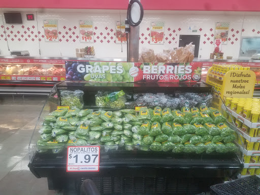 Grocery Store «El Super», reviews and photos, 315 San Fernando Mission Blvd, San Fernando, CA 91340, USA