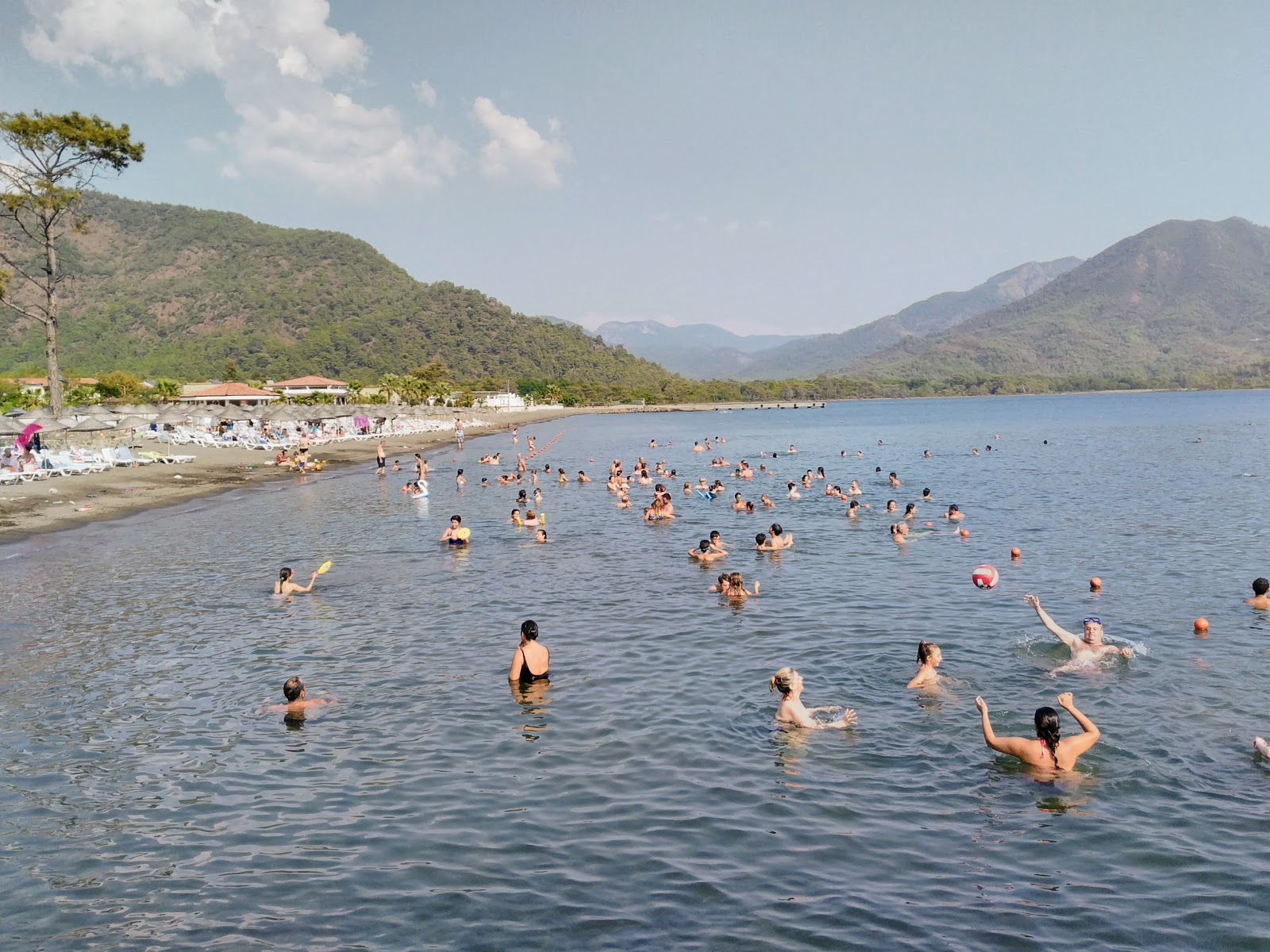 Sultaniye beach'in fotoğrafı ve güzel manzarası
