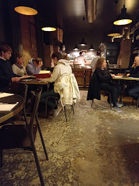 Atmosphère du Restaurant italien La Fabbrica Montmartre à Paris - n°19
