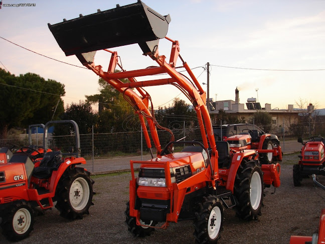 Τρακτέρ Μπενέτος - Benetos Tractor - Κατάστημα