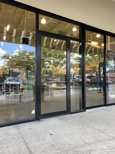 Shopping Mall «The Lake Buena Vista Factory Stores», reviews and photos, 15657 S Apopka Vineland Rd, Orlando, FL 32821, USA