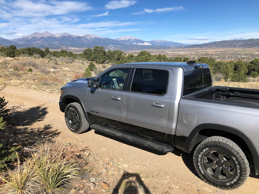 Car Dealer «Medved Chrysler Dodge Jeep Ram», reviews and photos, 1520 S Wilcox St, Castle Rock, CO 80104, USA