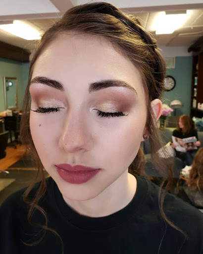 Beauty Salon «Cut To the Chase Salon», reviews and photos, 37 Central Square, Chelmsford, MA 01824, USA